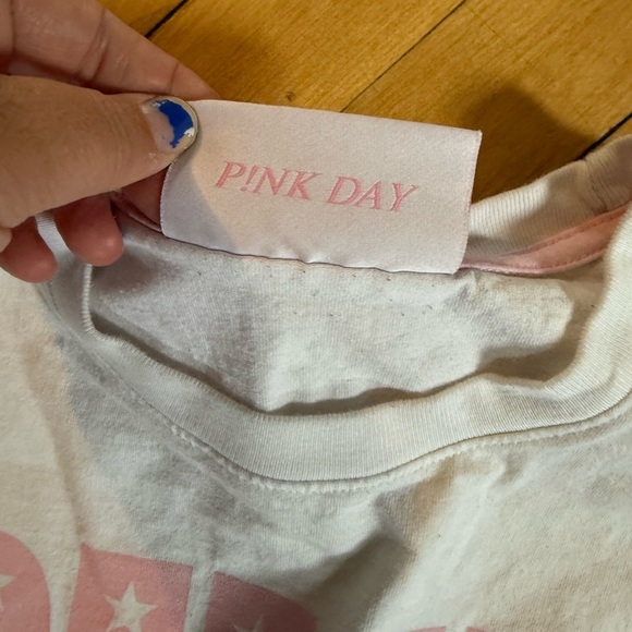 Lil Uzi Vert Pink Tape LIMITED EDITION RARE T-SHIRT PROMO EXCLUSIVE - Picture 3 of 7